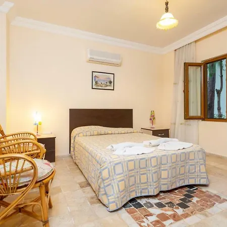Villa Tlos *