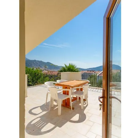 Villa Tlos *
