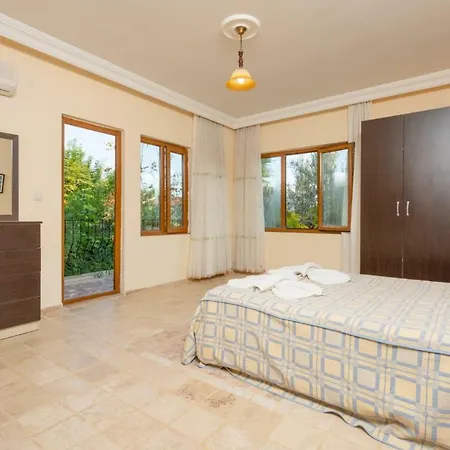 Villa Tlos *